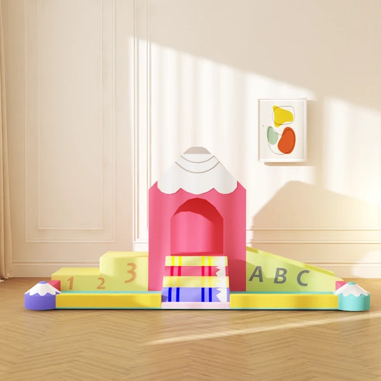 Family Style Kid′s Indoor Soft Play Equipment Customizable in Size and with Different Themes 
